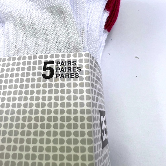 DC CO, 5 PAIRS OF CREW SOCKS, WITH RED & BLACK TOE COLORS - Picture 7 of 11